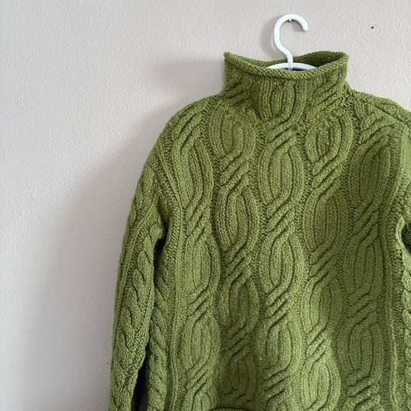 Meet your Posher, Taylor - Picture 3 of 8